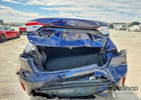 2020 Toyota Corolla Le z USA, uszkodzony, nr VIN JTDEPRAE6LJ006304